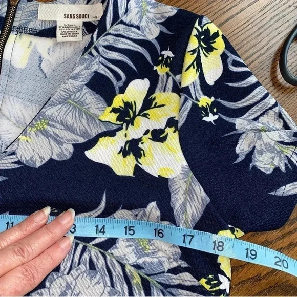 SANS Souci Dress Size Small - Picture 6 of 7